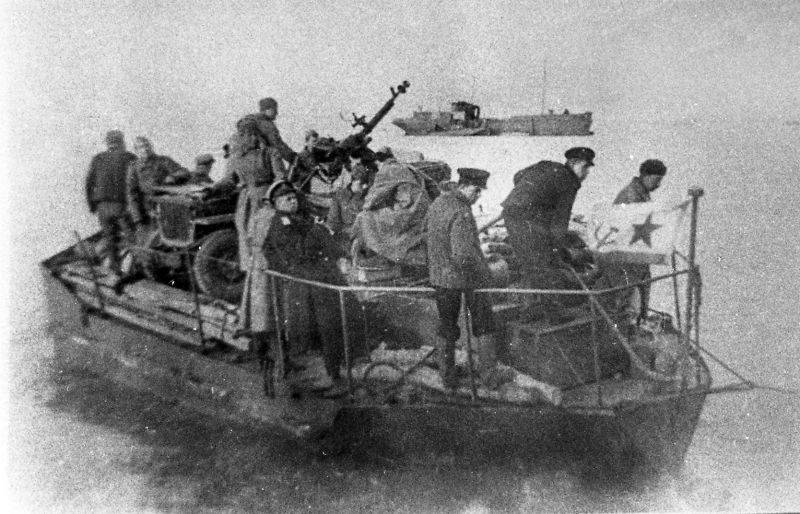 Огненная земля. Жестокая битва за Керченский плацдарм г,Иркутск [601996],г,Керчь [1434506],город Иркутск г,о,[95241557],г,Феодосия [1435829],Иркутская обл,[601815],история,Керчь г,о,[95252038],Приморский край [381755],респ,Крым [1434425],Феодосия г,о,[95252042]