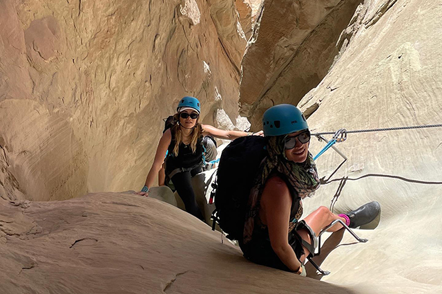 Кейт Мосс отдыхает в горах с бойфрендом Николаем фон Бисмарком и Ритой Орой Кейт Мосс отдыхает в горах с бойфрендом Николаем фон Бисмарком и Ритой Орой Новости