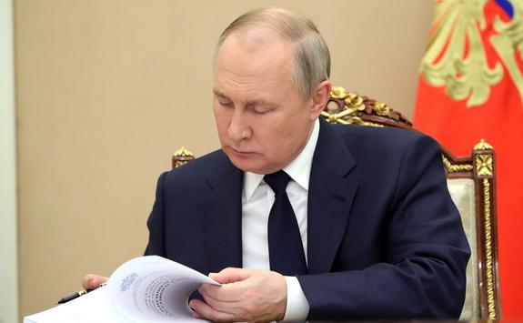Максим Орешкин: на следующей неделе Путин намерен провести заседание Госсовета, где будут приняты решения по индексации соцвыплат