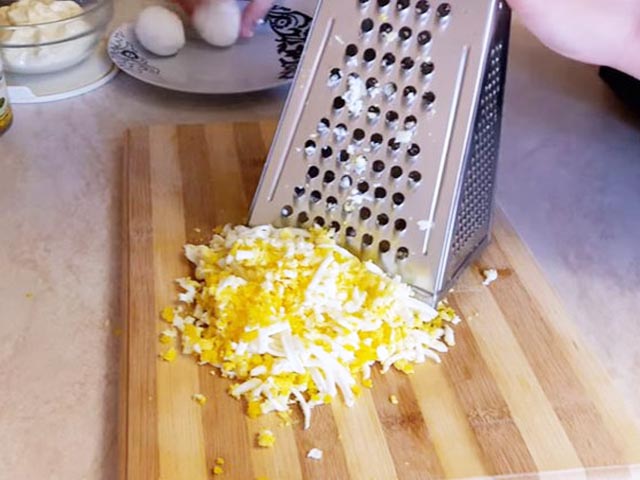Салаты на 8 Марта – шесть вкусных рецептов Салаты на 8 Марта – шесть вкусных рецептов