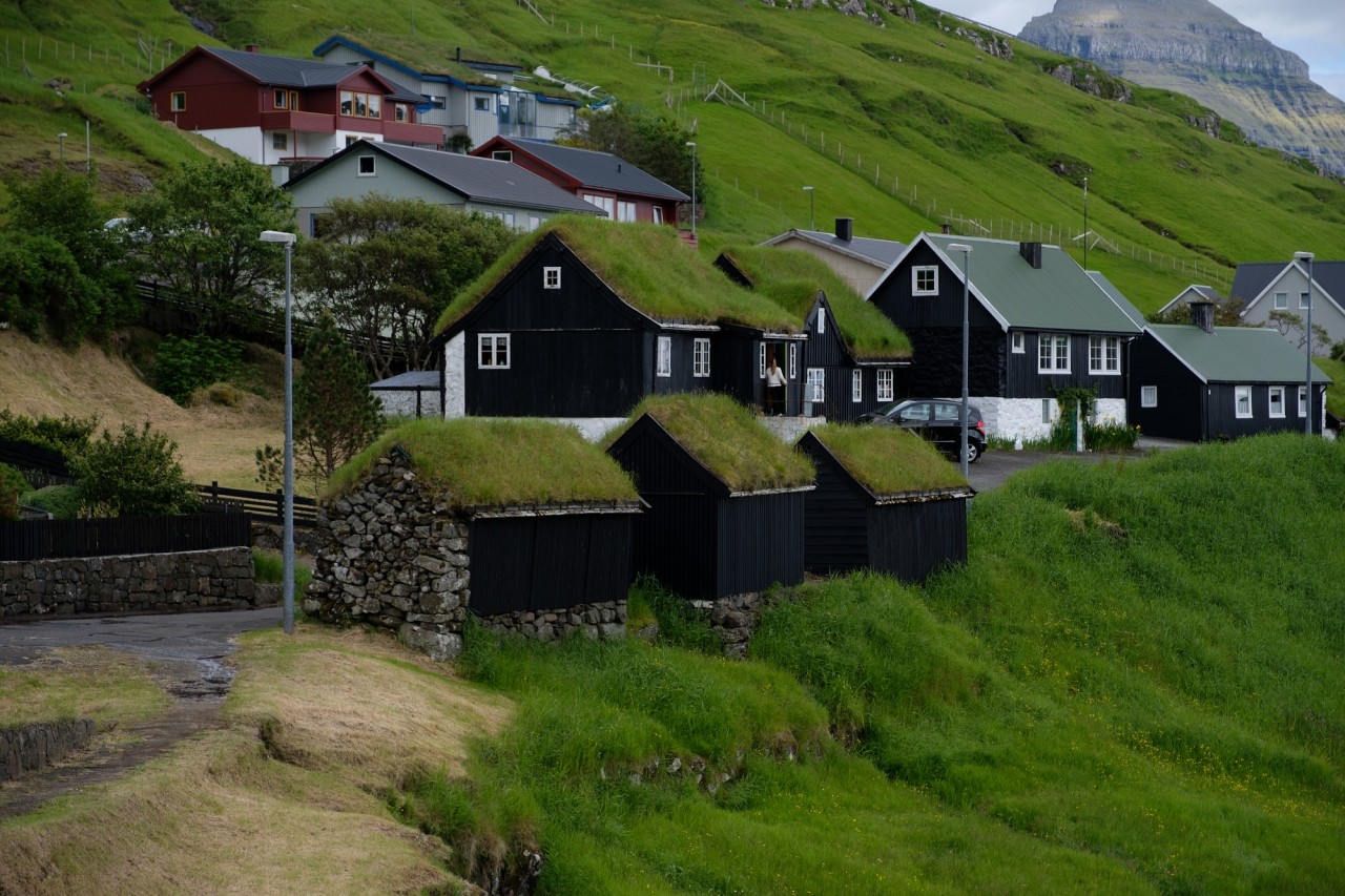 Топ села. Фарерские острова домик на Фарерах. Самая красивая деревня в мире. Интересные поселки.
