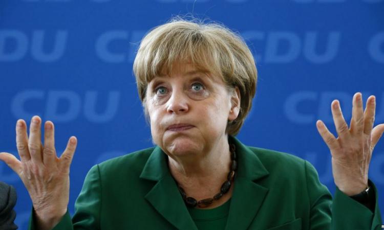 Меркель опешила услышав критику в свою сторону:«Я не могу решить все сама»