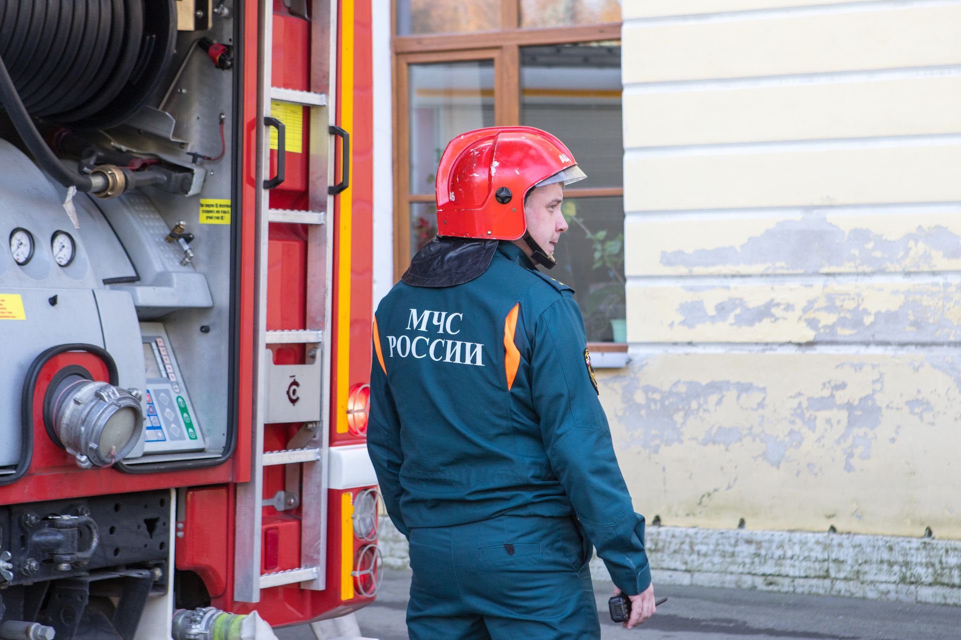 На Шмитовском проезде в Краснопресненском районе Москвы произошел пожар в жилом доме