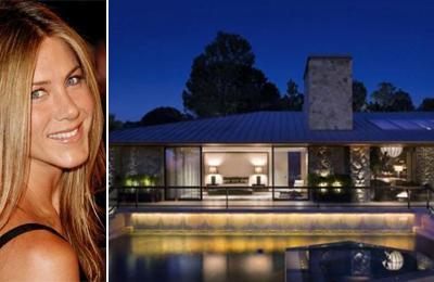 Дженнифер Энистон (Jennifer Aniston)   Расположение: Беверли Хиллз   Площадь: 846 кв. метров   Особенности: подсветка воды, камин на улице для вечерних посиделок, два больших блока солнечных батарей на крыше