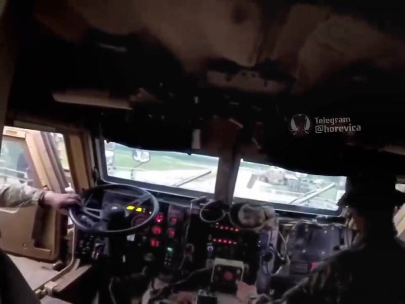 Британские броневики Wolfhound на Украине Британские броневики Wolfhound на Украине оружие