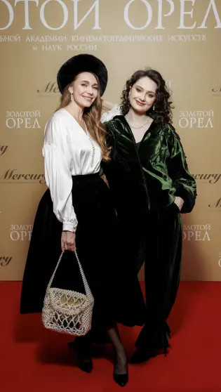 Дочь Егора Кончаловского и Любови Толкалиной официально развелась с мужем Мария, очень, МихалковаКончаловская, ребёнка, когда, поженились, развод, опубликовала, Кончаловского, сообщила, Толкалиной, официально, мужем, появились, Вскоре, снимается, дизайном, занимается, сфере, отношениях