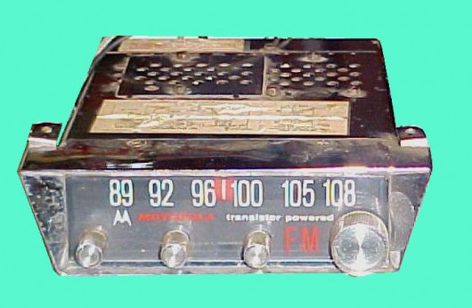 Кто создал первый радиоприемник для автомобиля