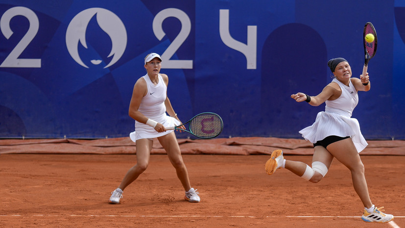 Андреева и Шнайдер обыгрывают итальянок после первого сета на Олимпиаде-2024