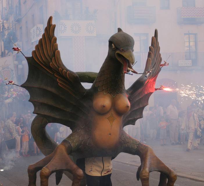 Средневековые огненные праздники современной Каталонии история