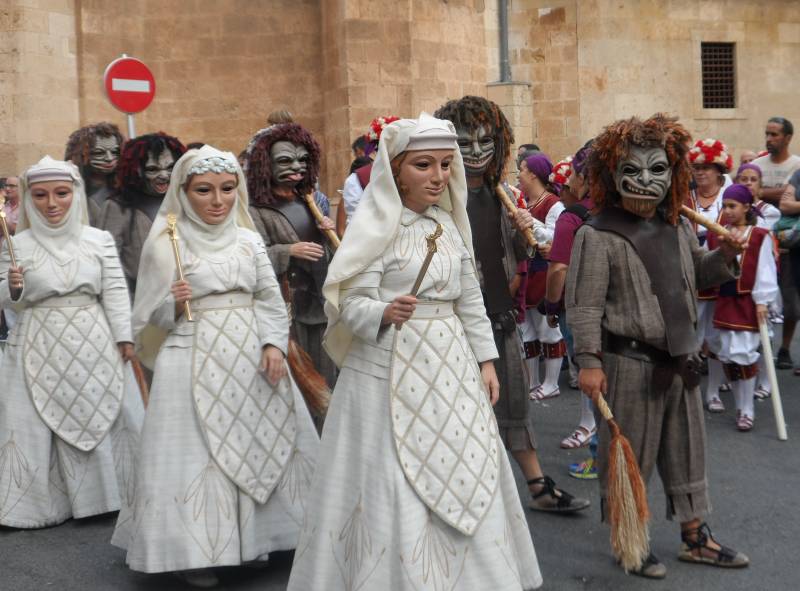 Средневековые огненные праздники современной Каталонии история