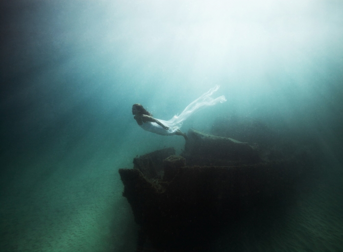 Девушки в воде на снимках Меган Огилви фото,фотография,фотосафари