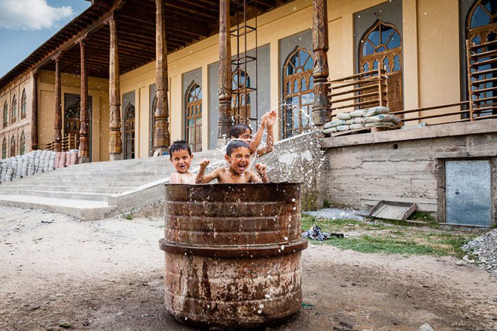 Фотографии счастливых людей разных стран... история, факты