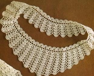 Вязанный воротничок