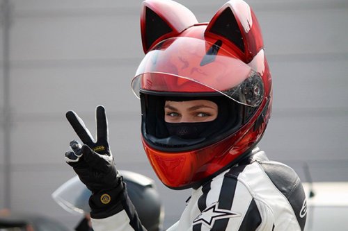 Мотоциклетные шлемы для любителей котиков (8 фото)