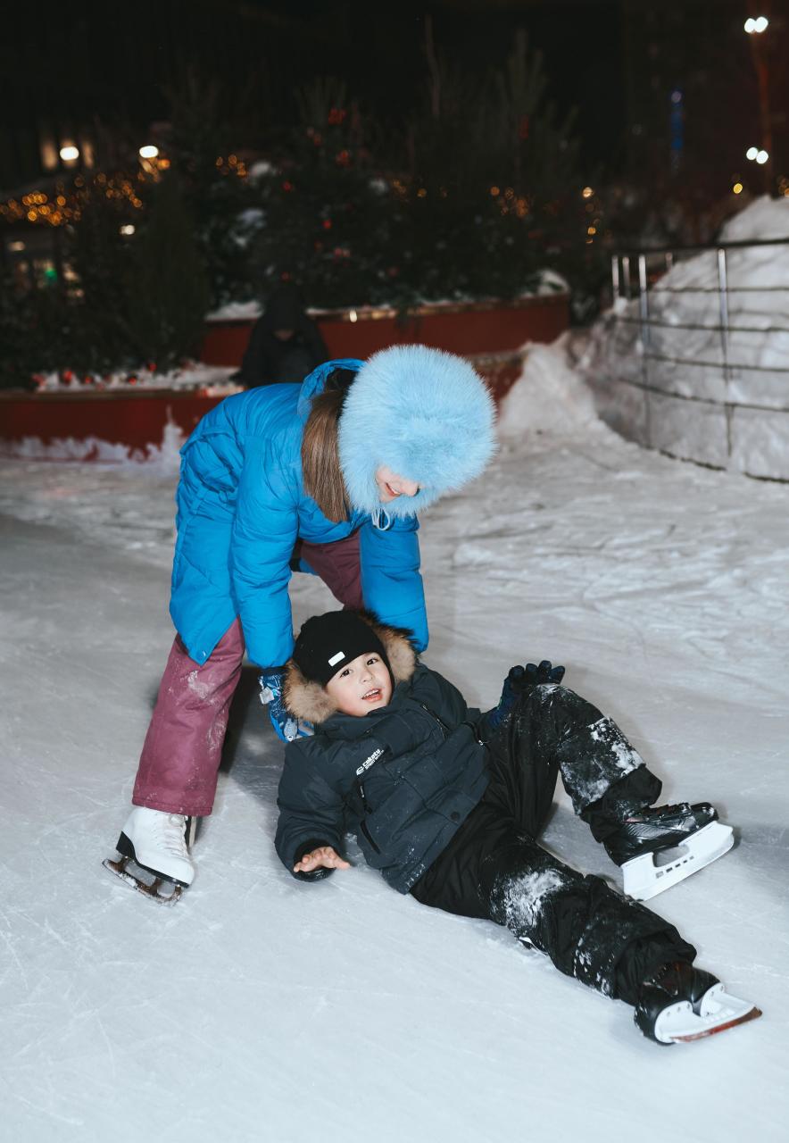 5 идей для активного зимнего отдыха всей семьей на свежем воздухе 5 идей для активного зимнего отдыха всей семьей на свежем воздухе детей, Winter, время, ребенка, отдых, детям, можно, родителями, площадках, коньках, воспоминания, семьей, упражнения, заниматься, каток —, зимний, семейные, возможность, укрепить, свежем