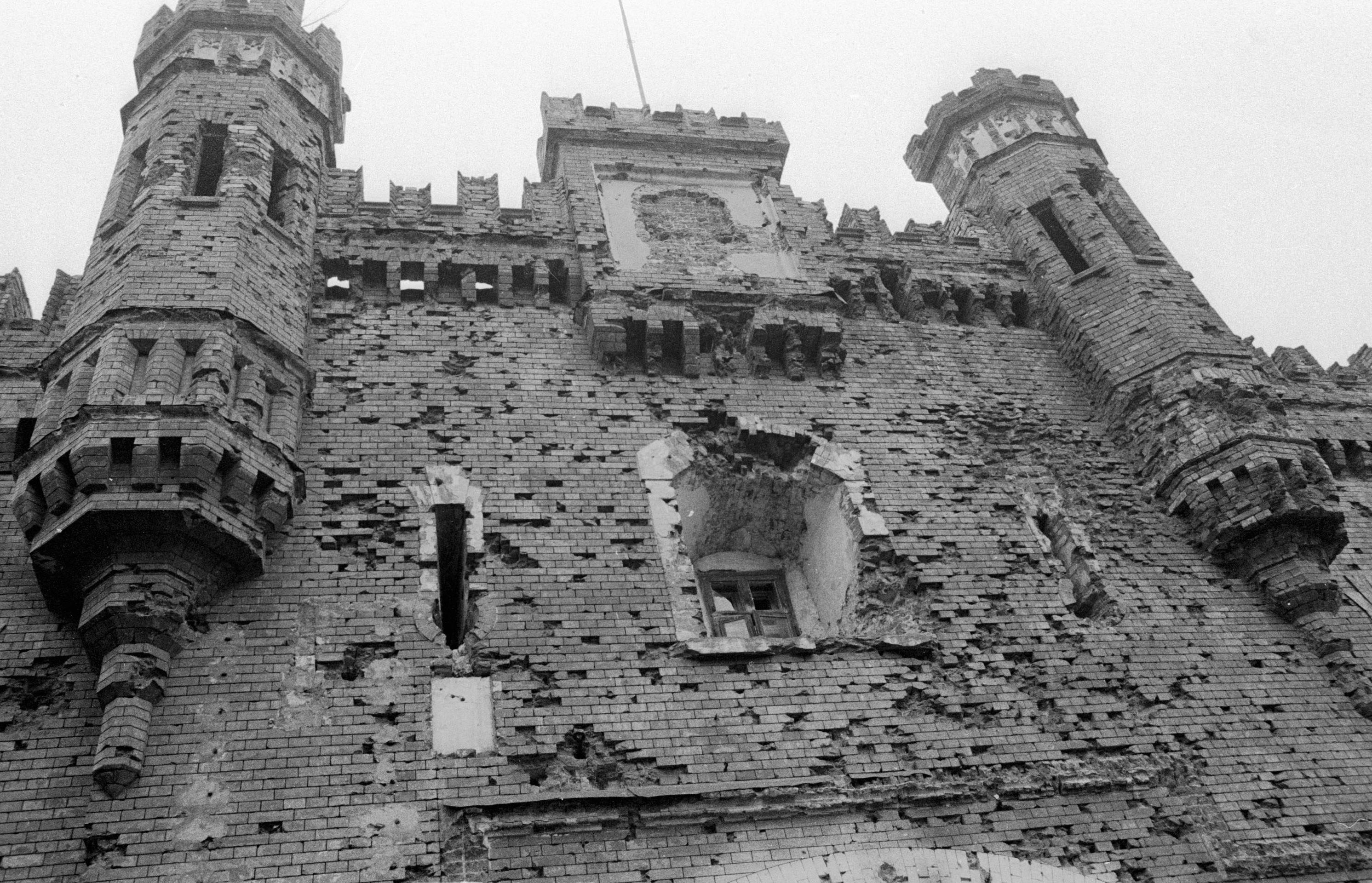 Брестская крепость 22 июня 1941. Крепость Брест 1941. Брестская крепость Холмские ворота 1941. Бресткая крепость начало войны 1941 год.