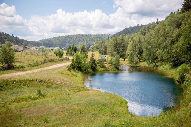 Уникальное озеро Сарва в Башкирии (14 фото)