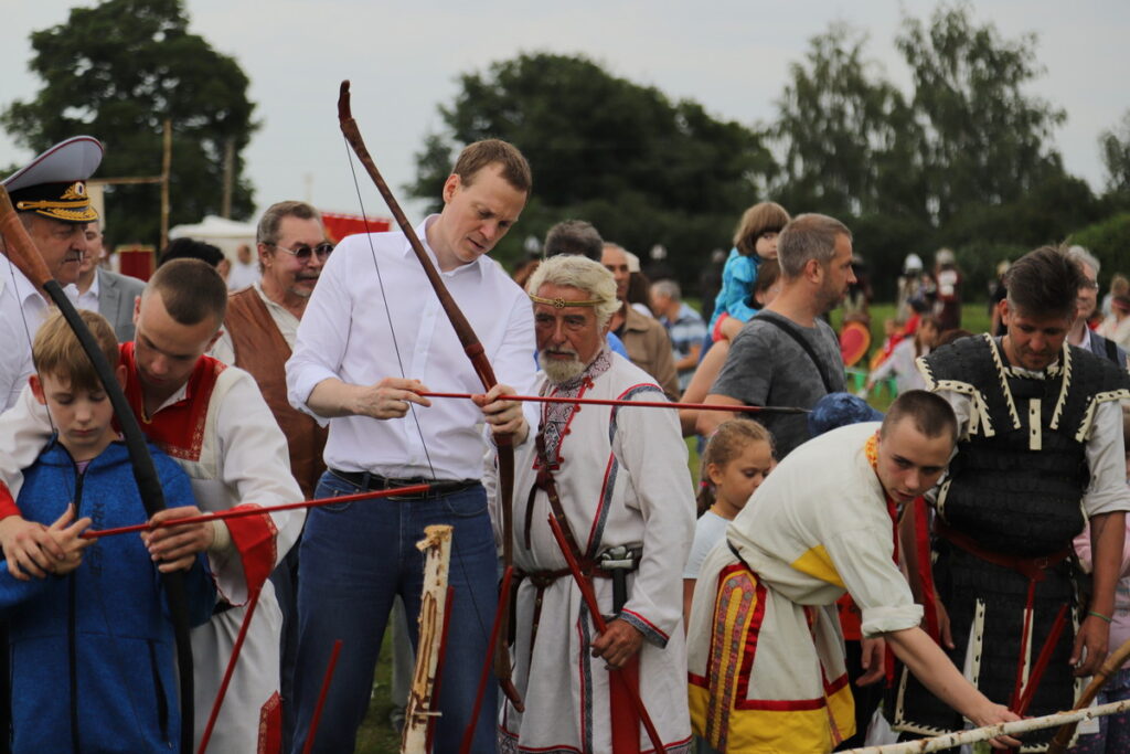 Под Рязанью завершился традиционный фестиваль «Битва на Воже»