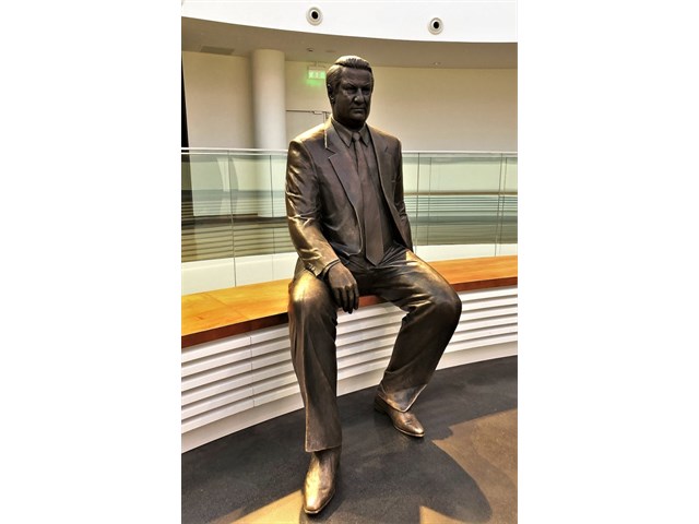 «Разве не за свободу ратует «Ельцин-центр»?» — о скандале с Самойловым «Разве не за свободу ратует «Ельцин-центр»?» — о скандале с Самойловым россия