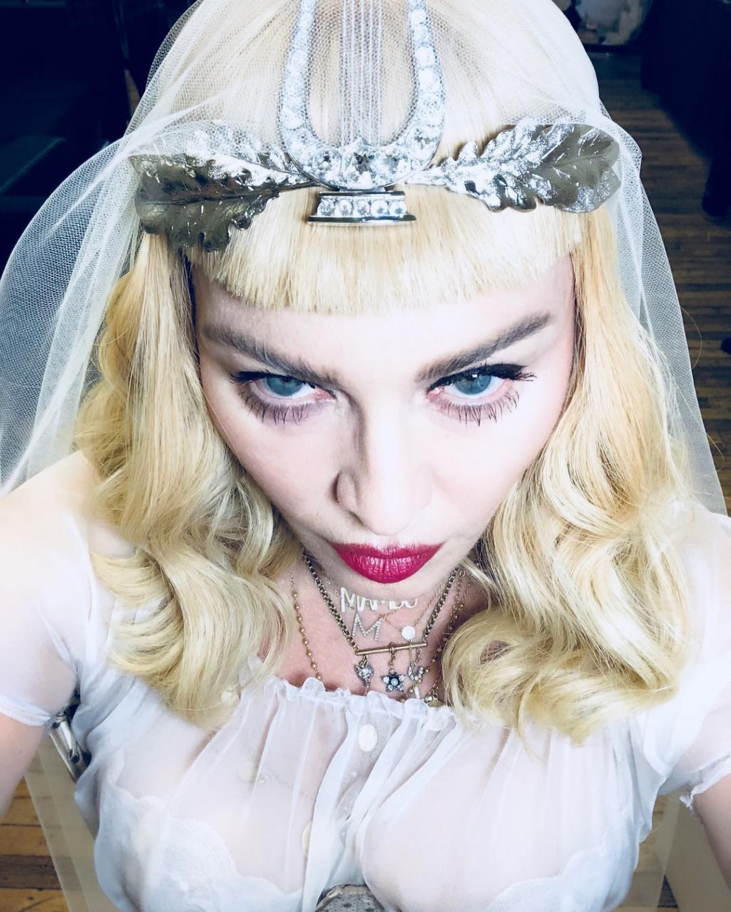 Мадонна выходит замуж