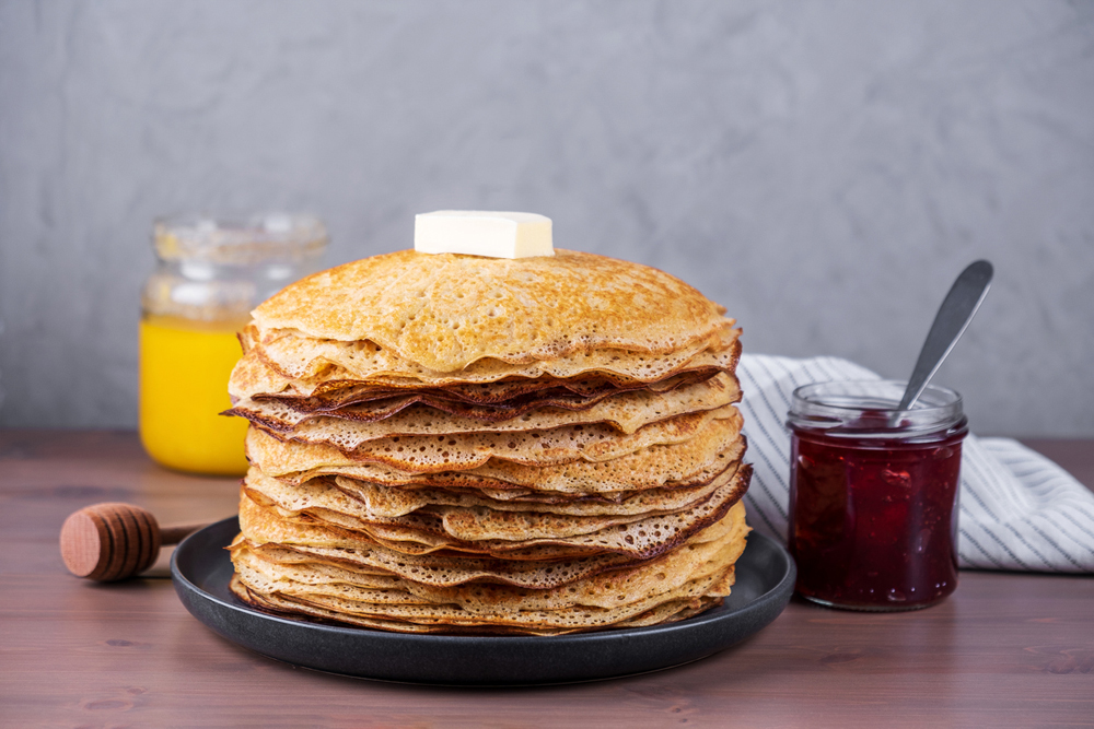 Блины на кефире и воде. Проверенные рецепты на Масленицу вкусные новости,рецепты