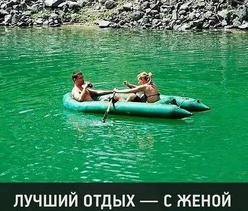 Ходят евреи по Лувру. Подходят к картине Пикассо 