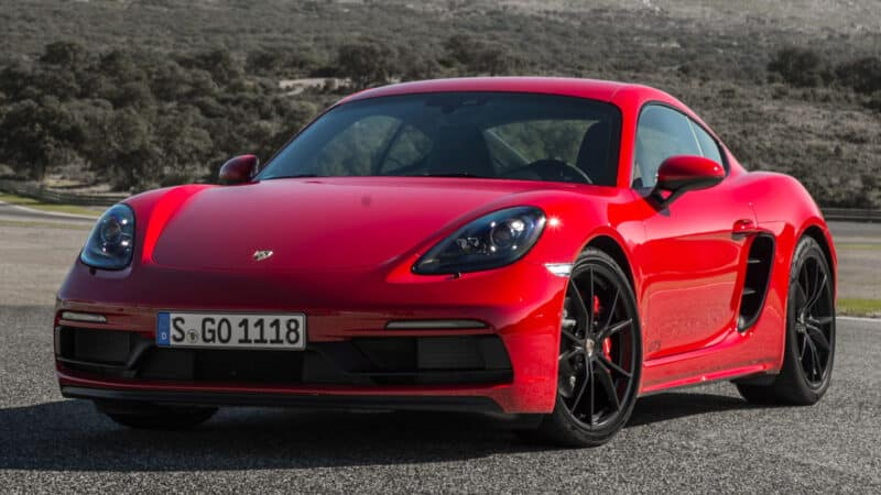 Электромобильный родстер MG Cyberster мощностью 544 л.с. готов для Китая