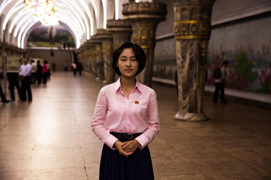 фотографии девушек на улицах Северной Кореи-10
