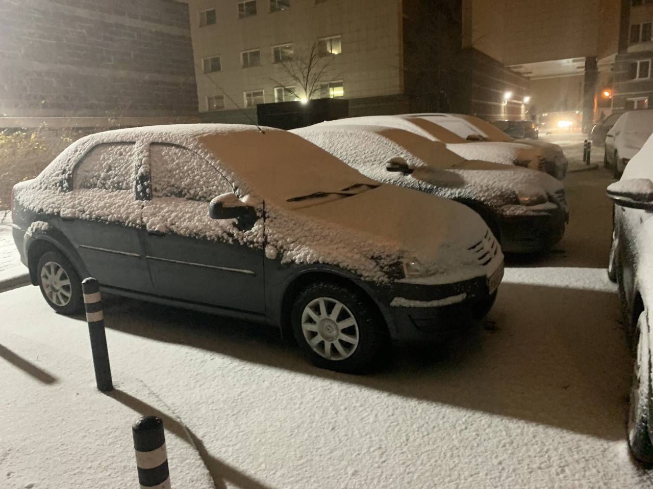 Обилие снега и плохая уборка стали причиной конфликтов во дворах Петербурга