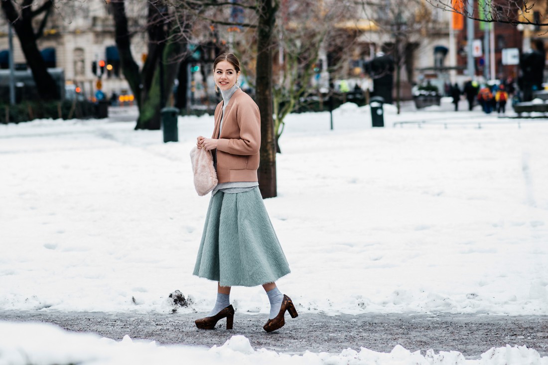 Образы с юбками зимой