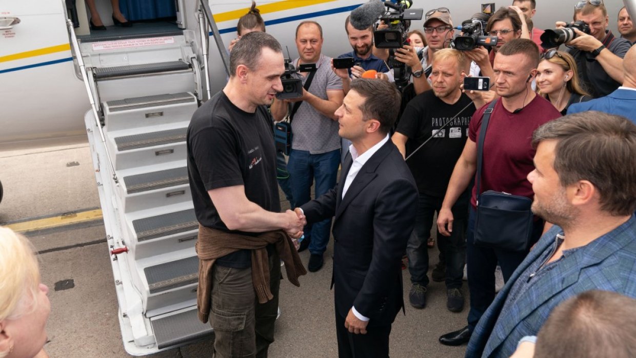 Олег Сенцов пообещал киевским СМИ вернуться в Крым на танках