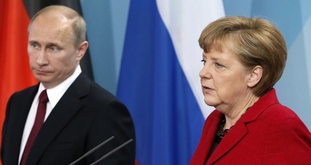 СМИ: Меркель сказала, что думает о Путине после личной встречи