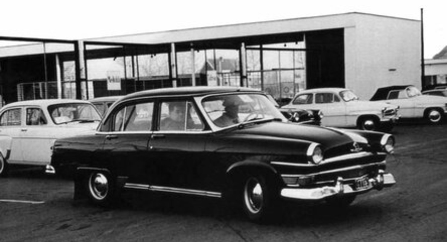 Мотор V6 и правый руль: такие «Волги» не выпускали в СССР