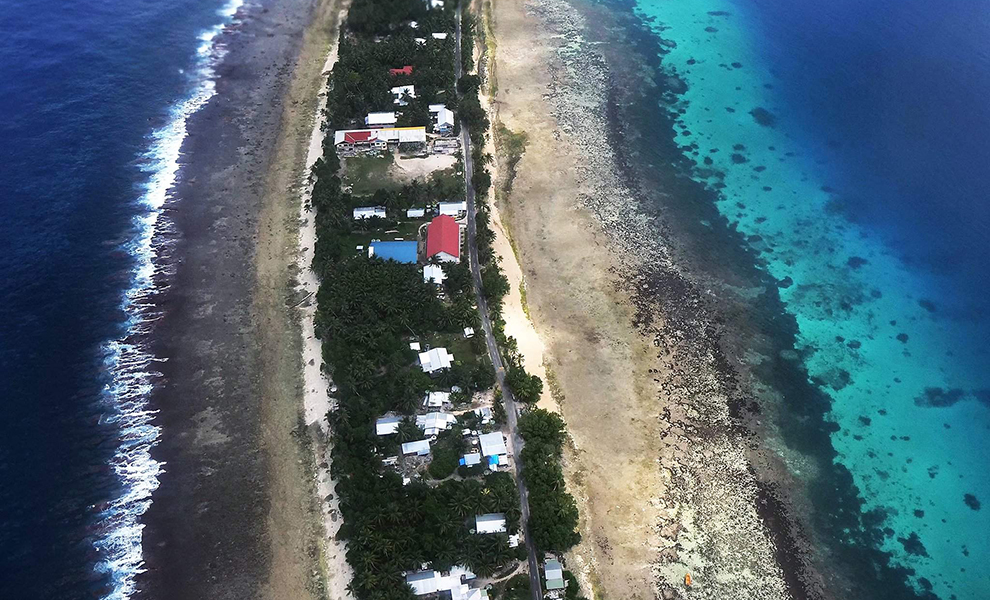 В самой узкой стране мира живет 11000 человек. Ширина Тувалу в некоторых местах всего 20 метров Культура