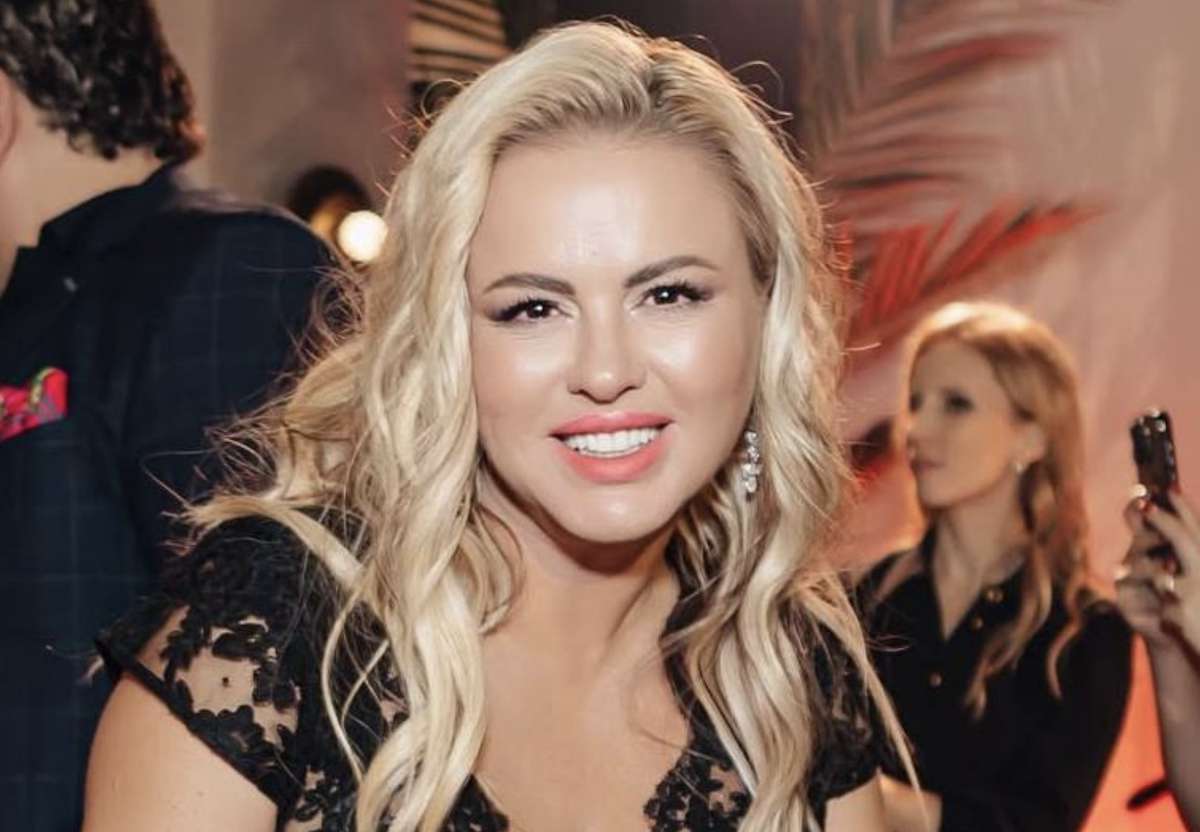 Анна Семенович