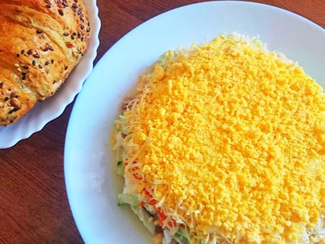 Салаты на 8 Марта – шесть вкусных рецептов Салаты на 8 Марта – шесть вкусных рецептов