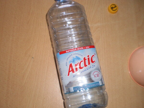 Понадобится 2-х литровая пластиковая бутылка.