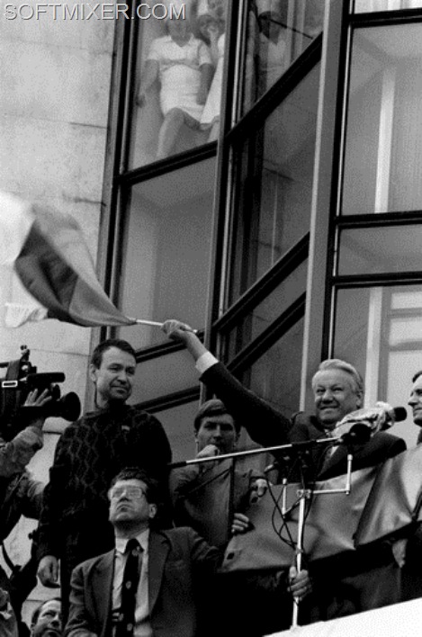 Putch-1.Moscow.9.1991.Boris Yeltsin say:It's a tima of victory.<br />Photo by Oleg Klimov/FotoLoods