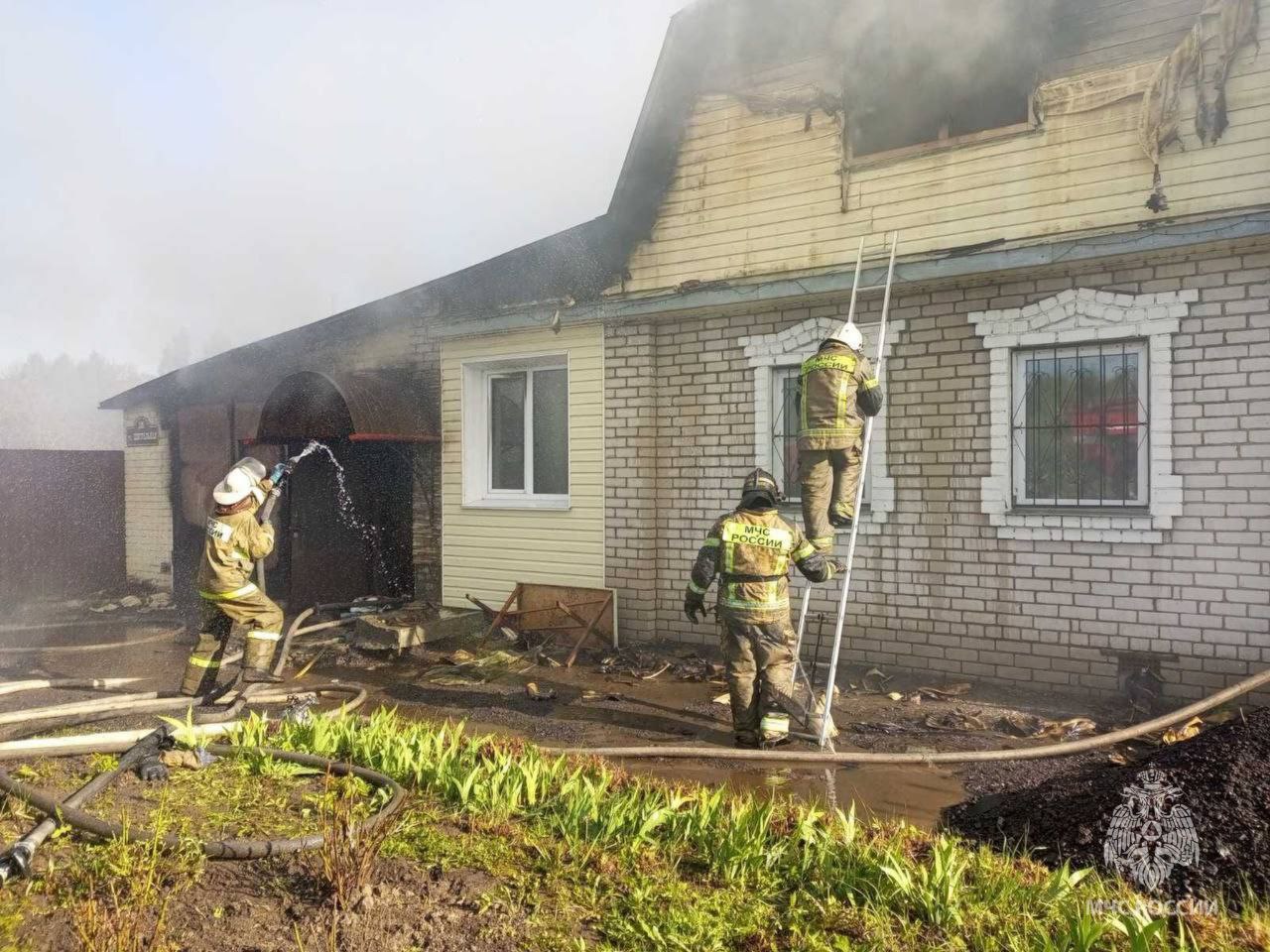 89-летняя женщина погибла во время пожара у себя дома в Воротынском округе