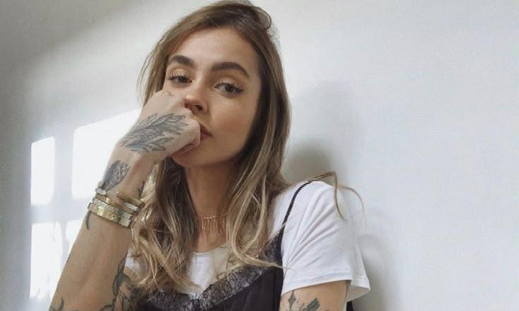 «Дочь-подросток сделала тату без моего ведома — готова выгнать ее из дома»