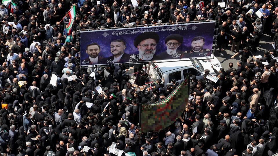 В Тегеране прощаются с президентом Ирана Раиси