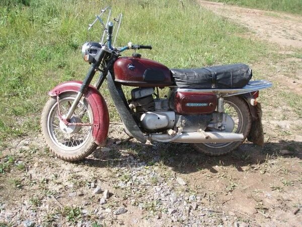 Мотоцикл Восход 2, который считался самым лучшим в серии Мотоцикл Восход 2, который считался самым лучшим в серии мото