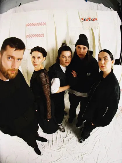 Россия впервые с 2020 года примет участие в Венецианской биеннале: страну представит ансамбль "Толока", из-за которого "отменяли" Сергея Лазарева Россия впервые с 2020 года примет участие в Венецианской биеннале: страну представит ансамбль "Толока", из-за которого "отменяли" Сергея Лазарева instagram (инстаграм),социальная сеть,la repubblica,издание,алексей ретинский,алексей сысоев,алексей тегин,евровидение,конкурс,роман малявкин,Сергей Лазарев,толока,ансамбль