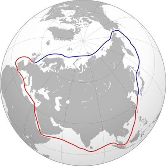 Северный Морской Путь (синим цветом)