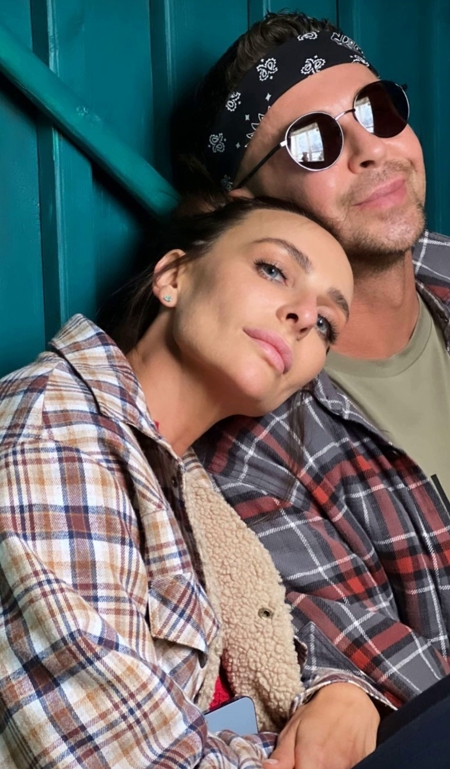 Виктория Шелягова свозила Екатерину Варнаву, Иду Галич, Яна Яновского и других друзей "на картошку" Виктория Шелягова свозила Екатерину Варнаву, Иду Галич, Яна Яновского и других друзей "на картошку" Новости