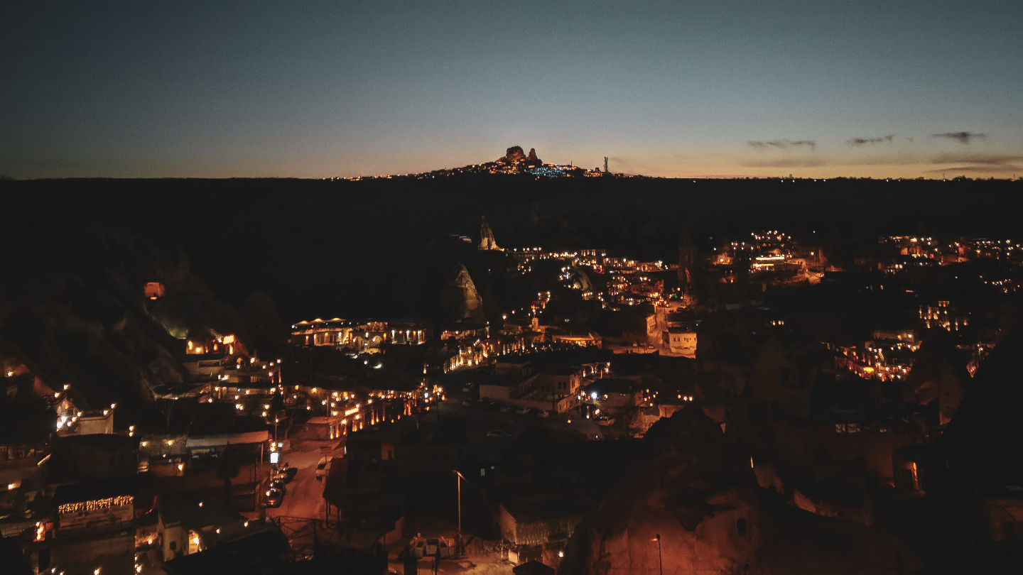 Каппадокия: воздушные шары и «марсианские» пейзажи 