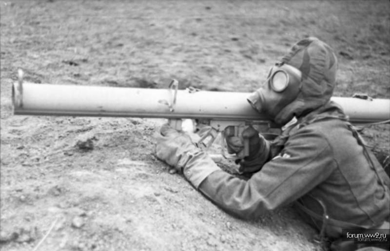 «Оффенрор» и «Панцерфауст» против советской решетчатой брони «Оффенрор» и «Панцерфауст» против советской решетчатой брони оружие
