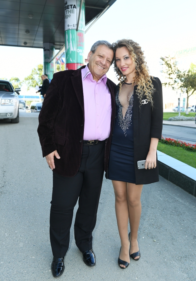 "Сам свинья и очередь из баб". Убогие хотелки российских мужчин 