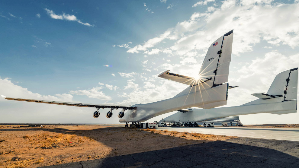 Stratolaunch Model 351