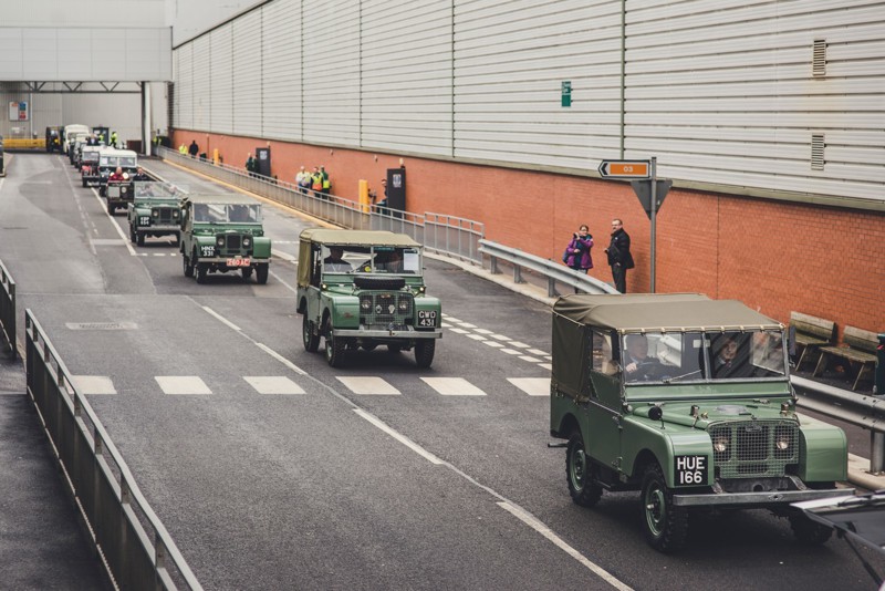 Land Rover свернула производство внедорожника Defender авто, история авто